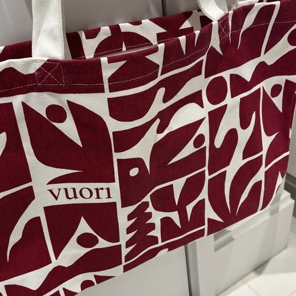 NWT Vuori Burgundy / White Graphic Tote - Picture 8 of 8